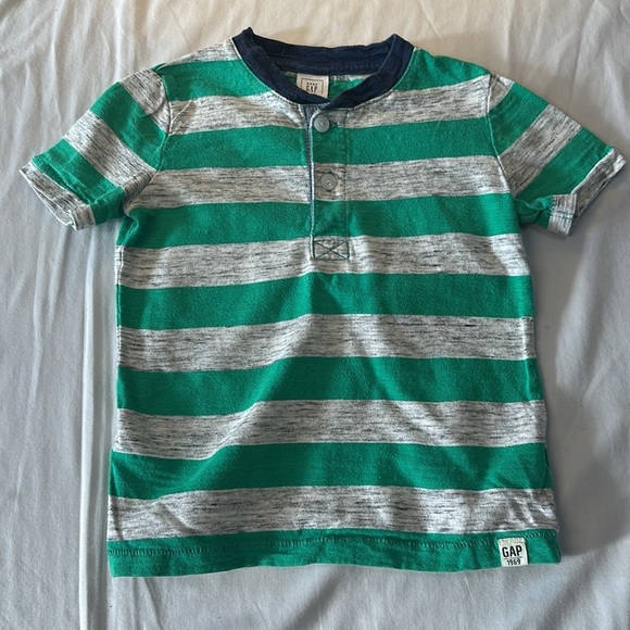 GAP and The Children's Place - 2 piece toddler outfit/set. Size 2 - Picture 2 of 5